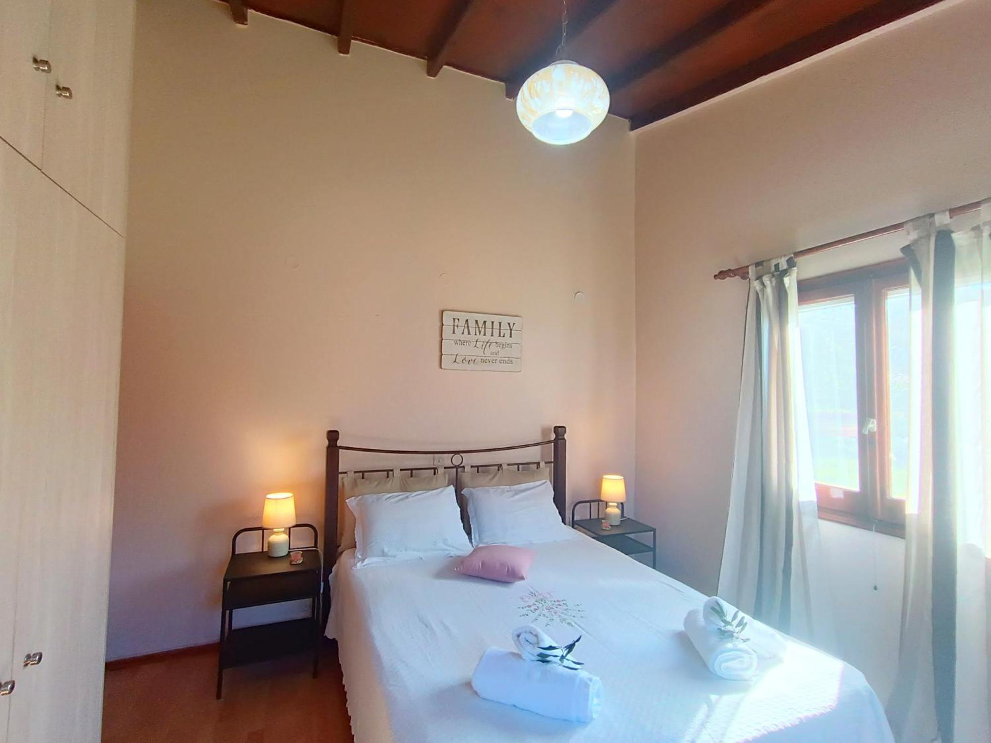 Elia House Villa Peritheia Buitenkant foto